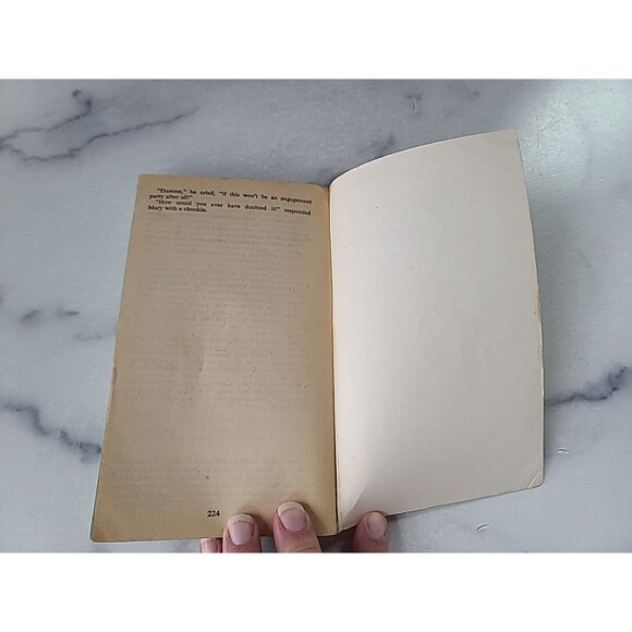 The Honorable Miss Clarendon Margaret SeBastian Paperback - Picture 8 of 10